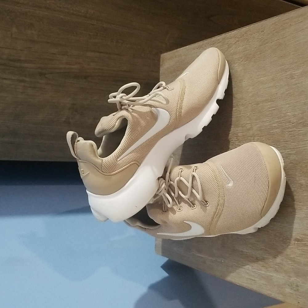 Nike shoes